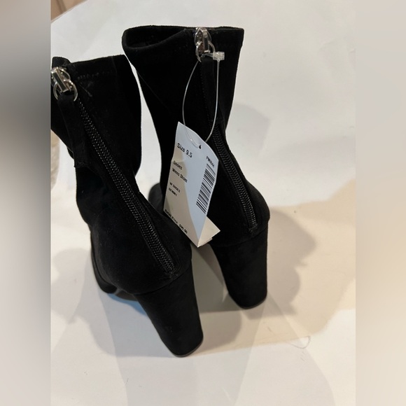 Steve Madden "Brisk" Boot - Picture 6 of 16